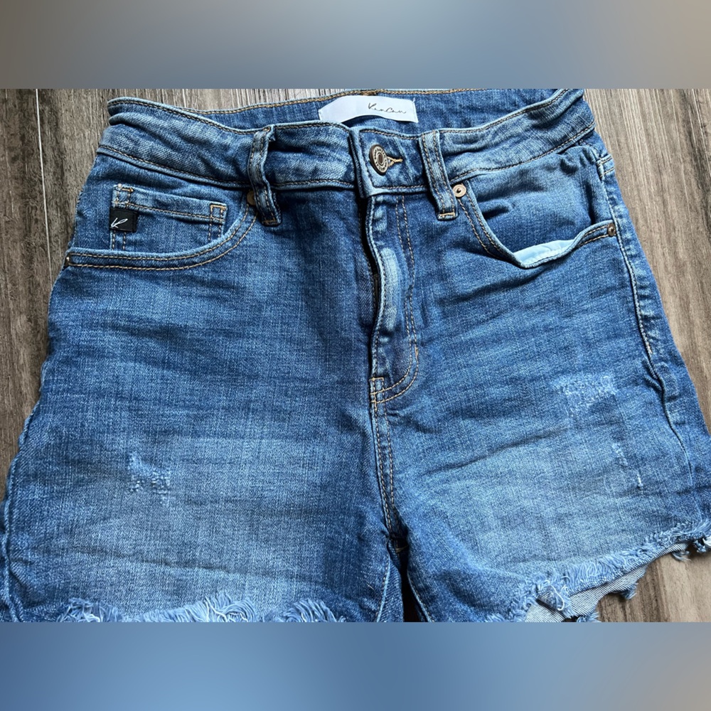 KanCan Women’s Jean Shorts Medium